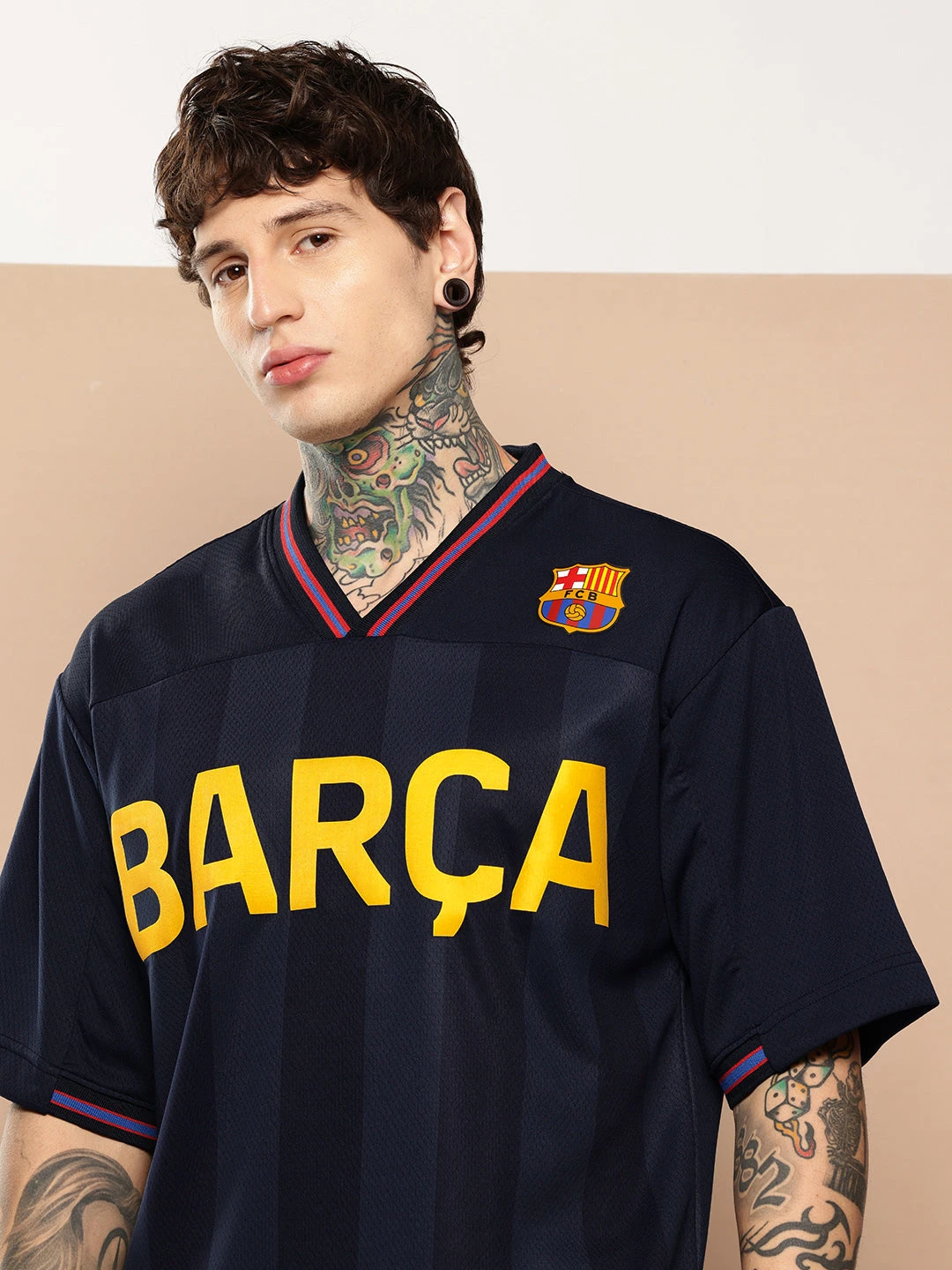 FC Barcelona Vintage Football Oversized T-Shirt - Image 2