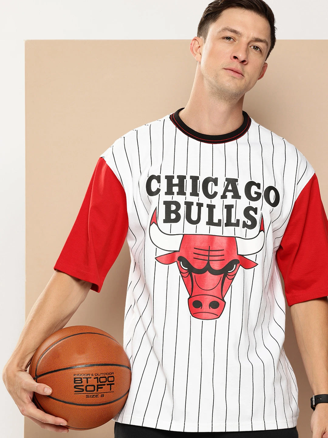 Chicago Bulls Striped Oversized T-Shirt