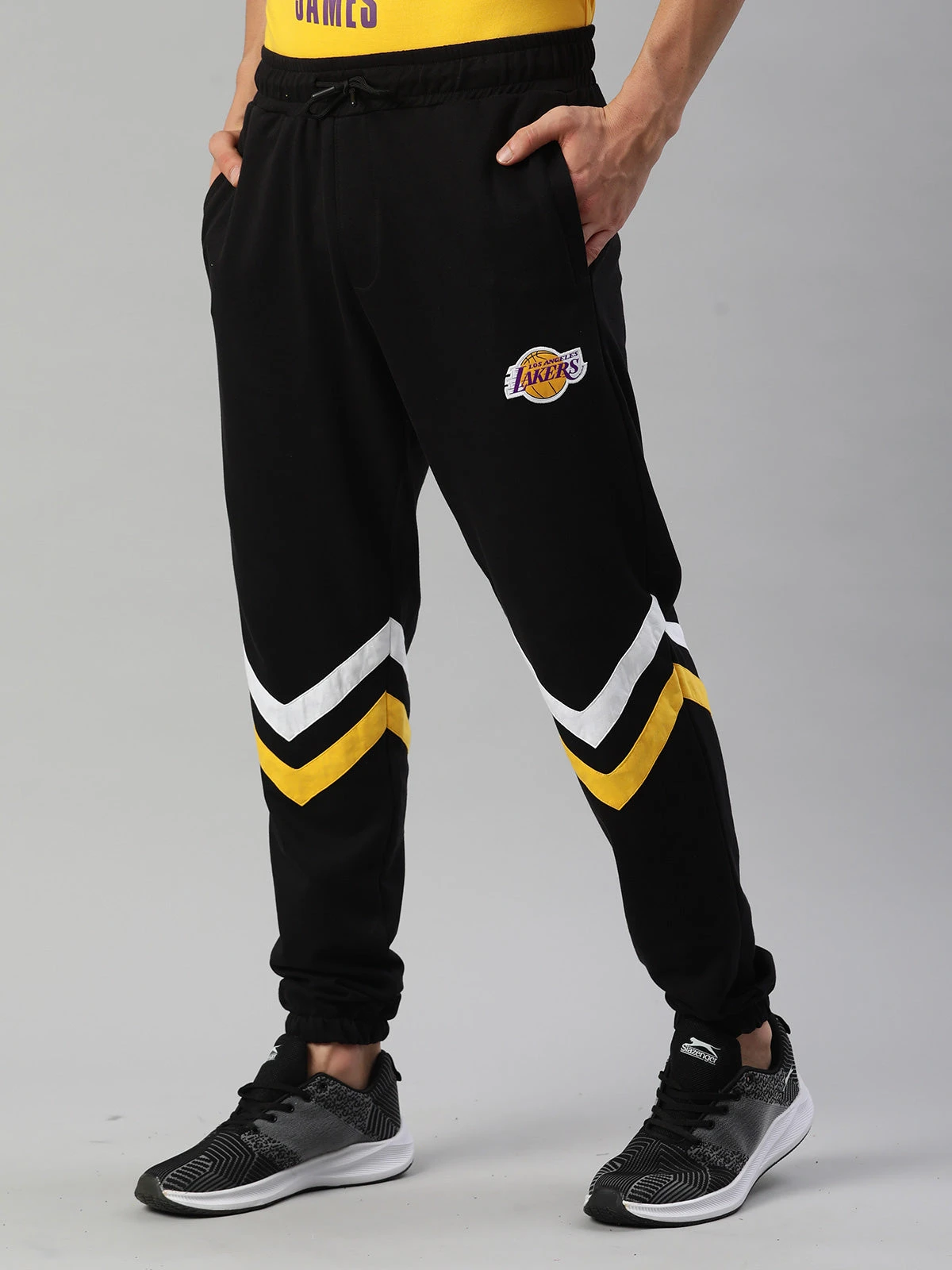 Los Angeles Lakers: Contrast Stripe Joggers - Black