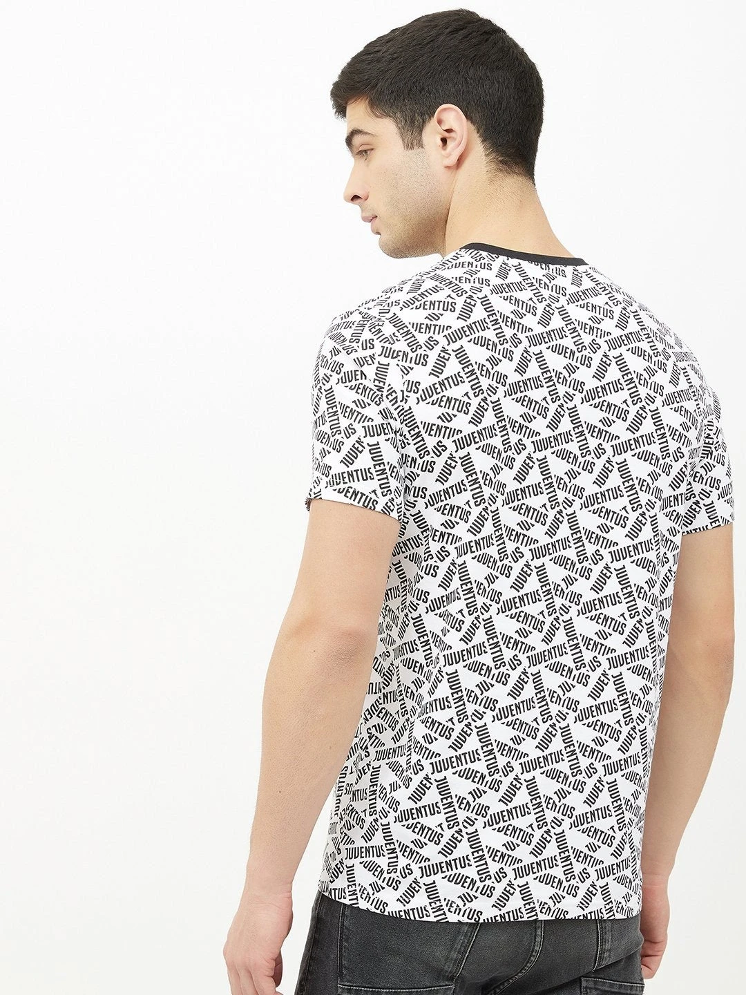 Juventus All Over Printed T-Shirt - Image 2