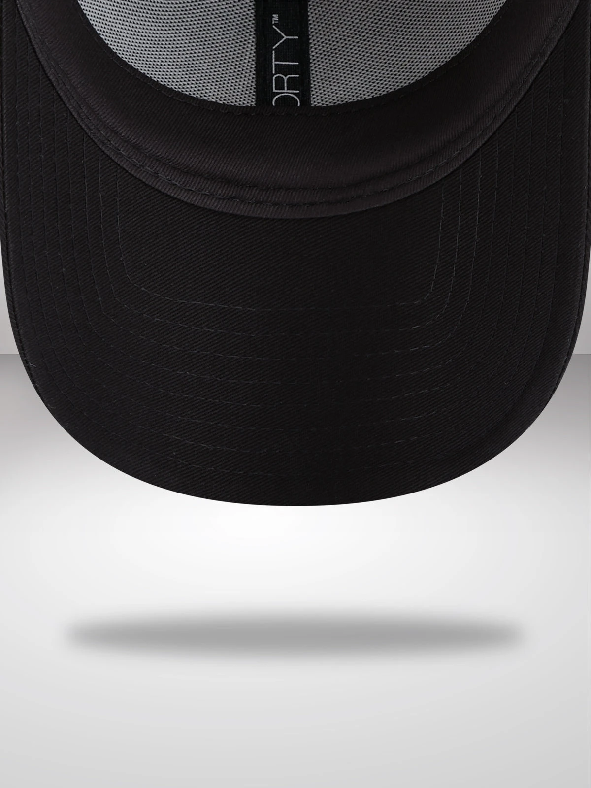 LA Lakers Metallic Badge Black 9FORTY Adjustable Cap - Image 5