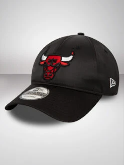 Chicago Bulls NBA Satin Black 9TWENTY Adjustable Cap