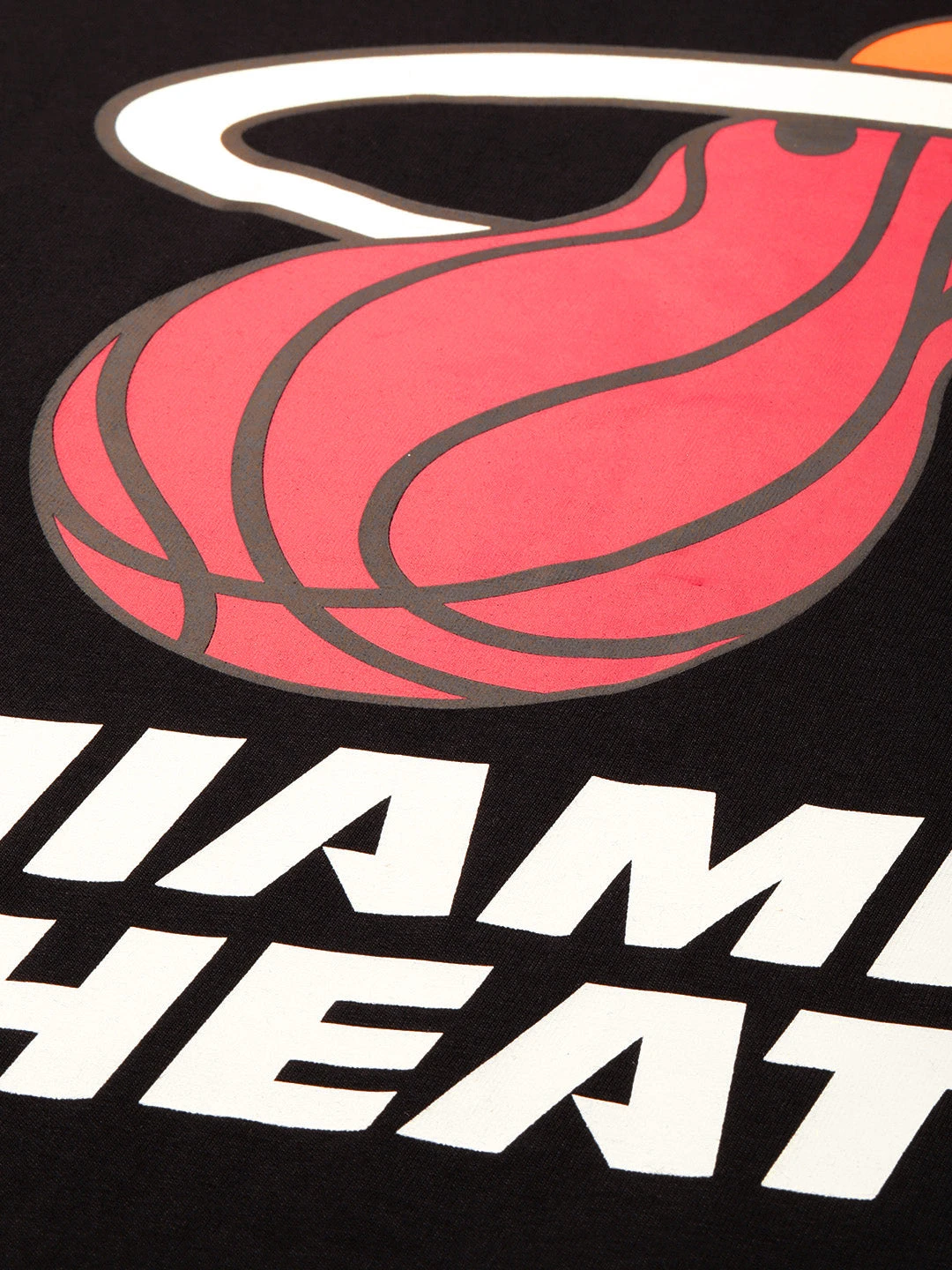 Miami Heat: Classic Crest T-Shirt - Image 3